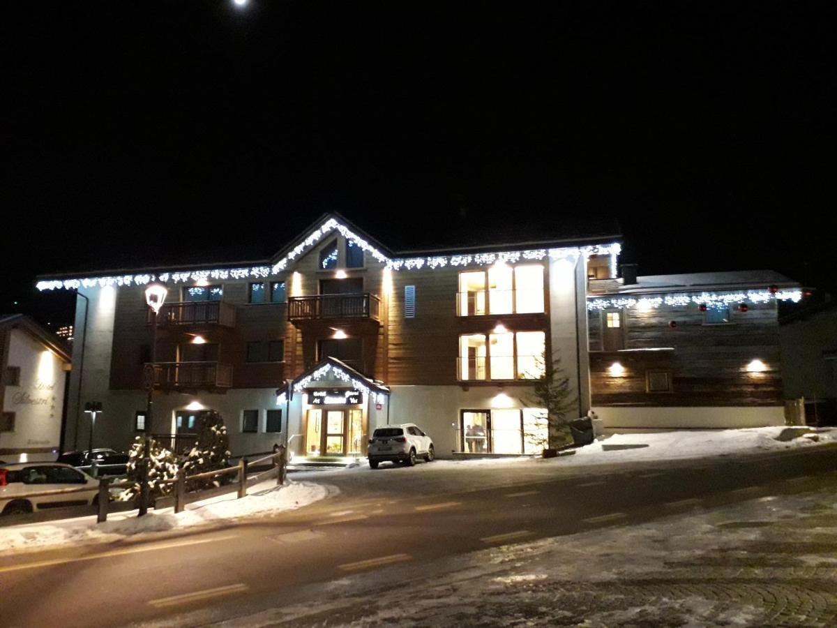 Garni Al Silvestri Vei Hotel Livigno Eksteriør billede