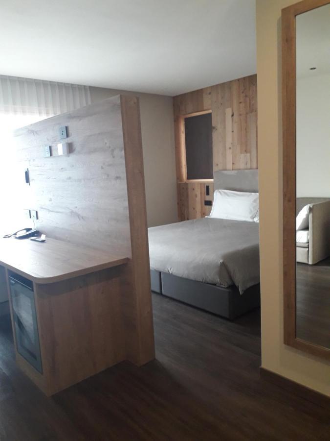 Garni Al Silvestri Vei Hotel Livigno Eksteriør billede