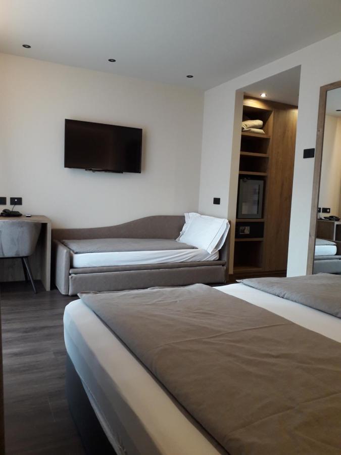 Garni Al Silvestri Vei Hotel Livigno Eksteriør billede