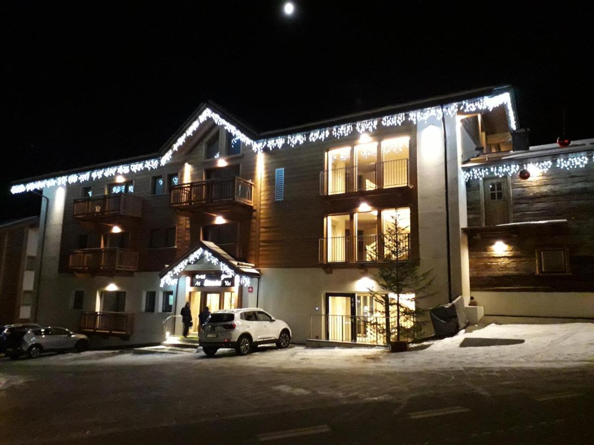 Garni Al Silvestri Vei Hotel Livigno Eksteriør billede