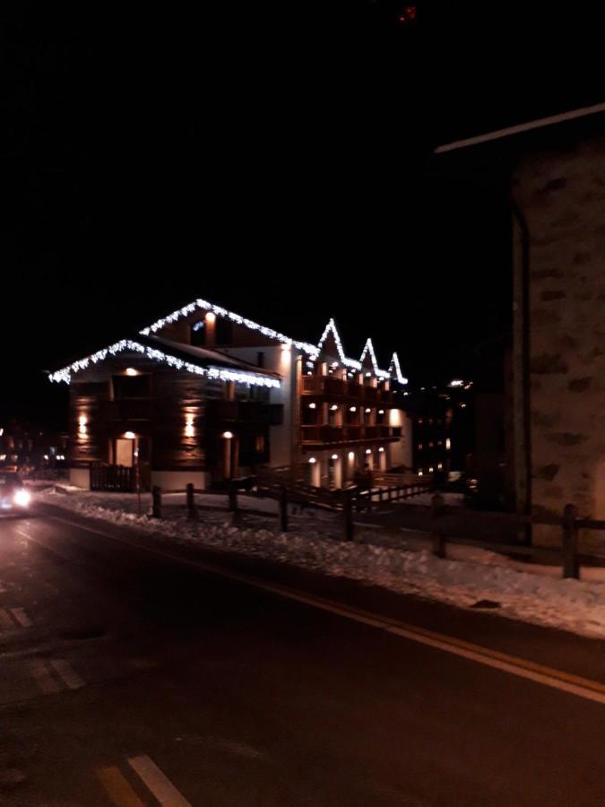 Garni Al Silvestri Vei Hotel Livigno Eksteriør billede